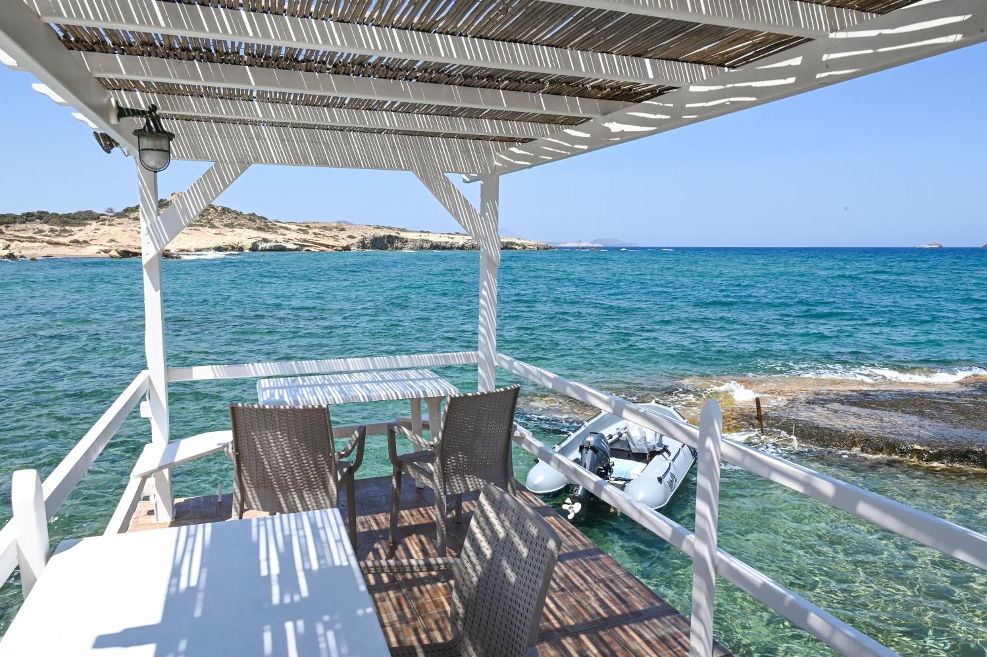 Fisherman'S Syrma House Pachaina Exterior photo