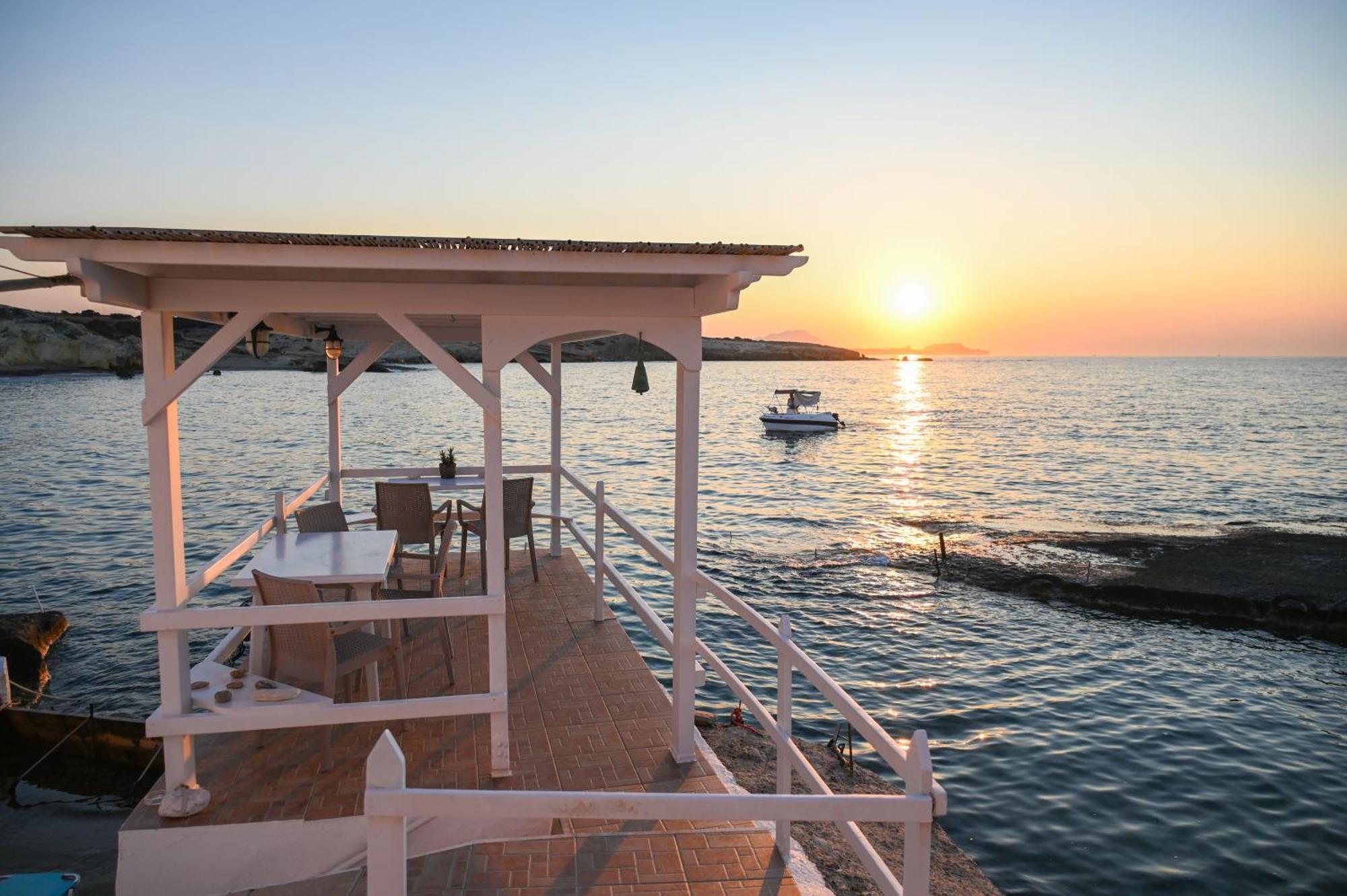 Fisherman'S Syrma House Pachaina Exterior photo